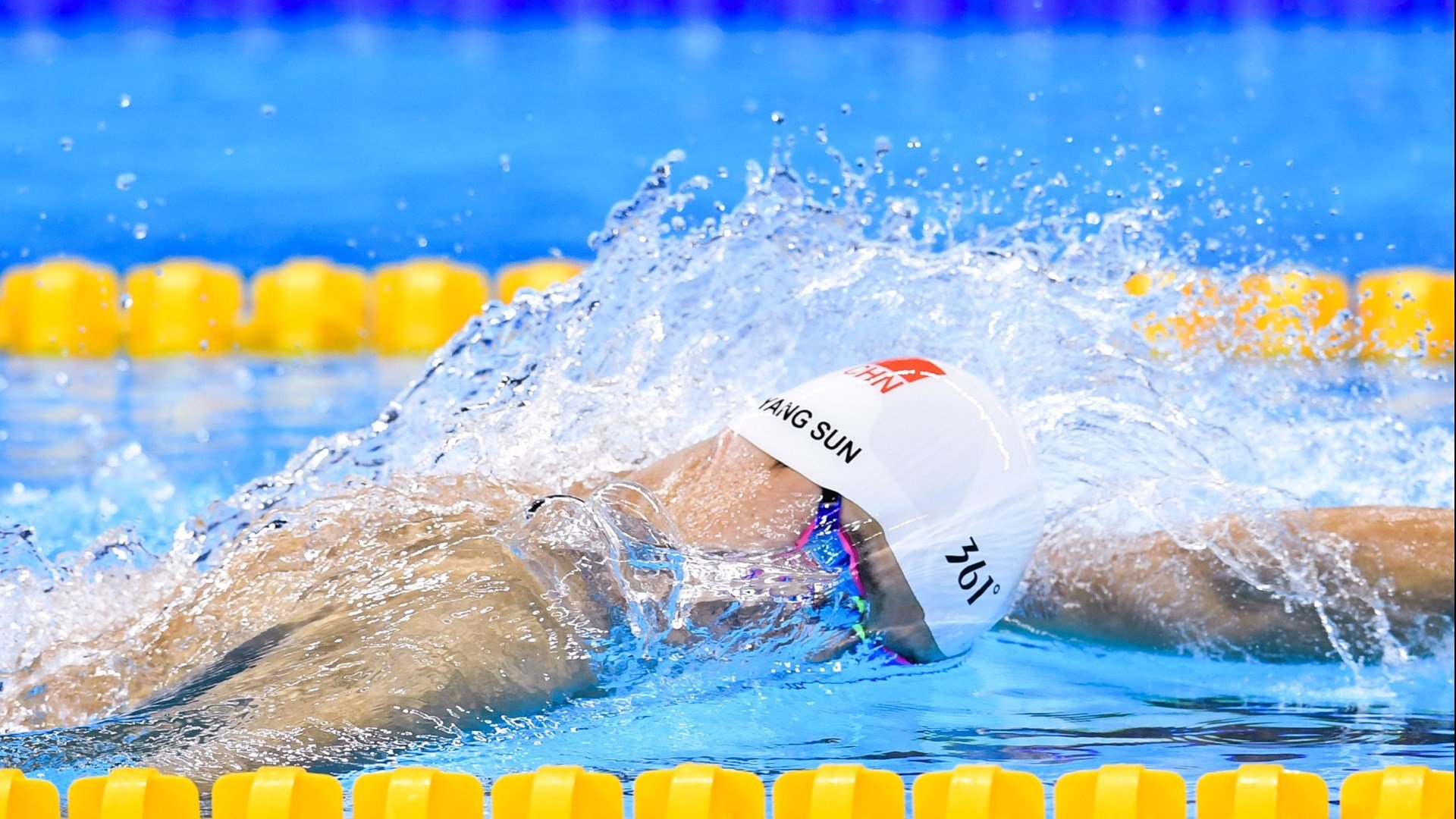 意大利女队自由泳实力持续增强，意大利 游泳