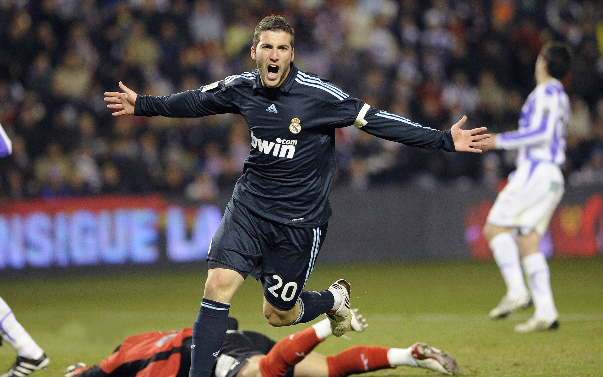 2-5到2-0！利物浦大反弹，赢球=送皇马首败升前8，欧冠209亿盛宴，利物浦大逆转欧冠